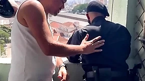 Metendo gostoso no guarda do saboteurs da linha amarela - full overheated