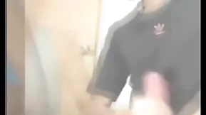 Amigo le come el pollon otra vez a su colega