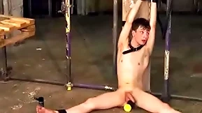 Dominant leo ocean makes bounce gay alex faux anal ride dildo