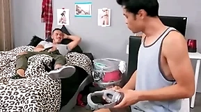 Reality dudes - growers and showers bareback compilation