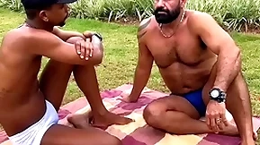 E essa conversa gostosa no parque, que acabou com sexo no hotel. (completo no red )