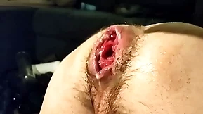 Just fisting my wicked hole and prolapse:)