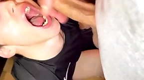 Jeune fan bien chaud! vidéo intégrale sur ma chaîne xvideos.red, abonnement ou achat direct