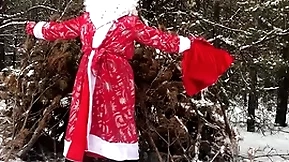 Russian santa claus jerks off his big dick in the forest and sends his sperm as a gift for the revolutionary year 2022!