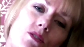Oral sex expert shows deficient keep the brush skills