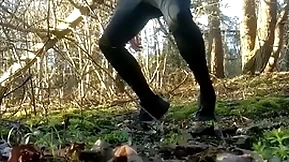 Hard twink in trackies heavy cums in the woods